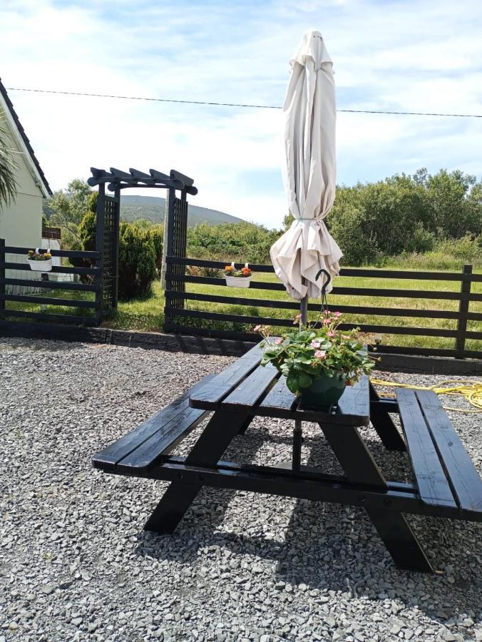 Murrayville B&B Achill Sound Exteriör bild